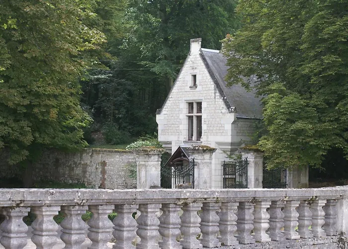 Aux Grilles Du Chateau De Saint-Aignan, A 2Km De Beauval, Les Maisons De Sidonie Et Leonard